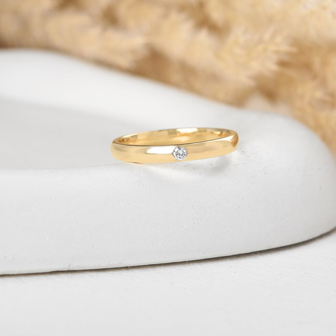 Classic Bezel-Set Diamond Gold Band