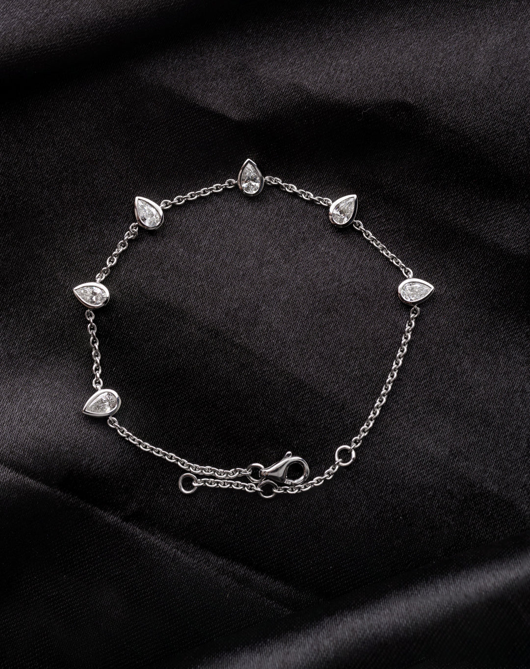 Spaced Poire Bracelet