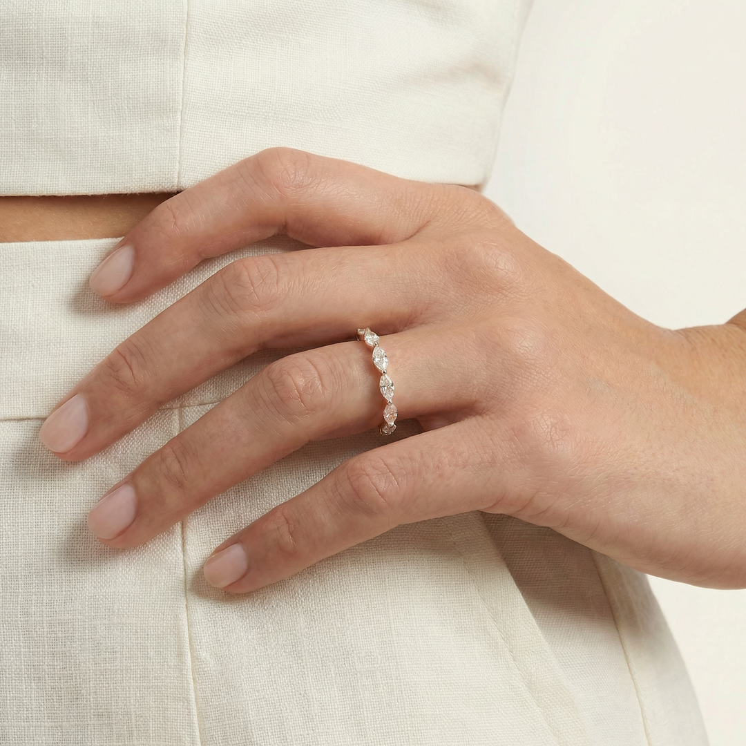 Petite Solitaire Full Band