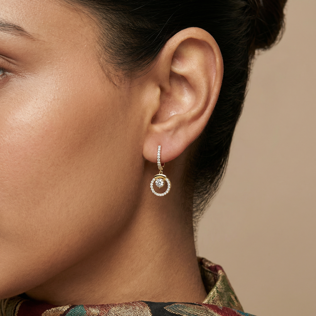 Sleek Round Drop Solitaire Dangler